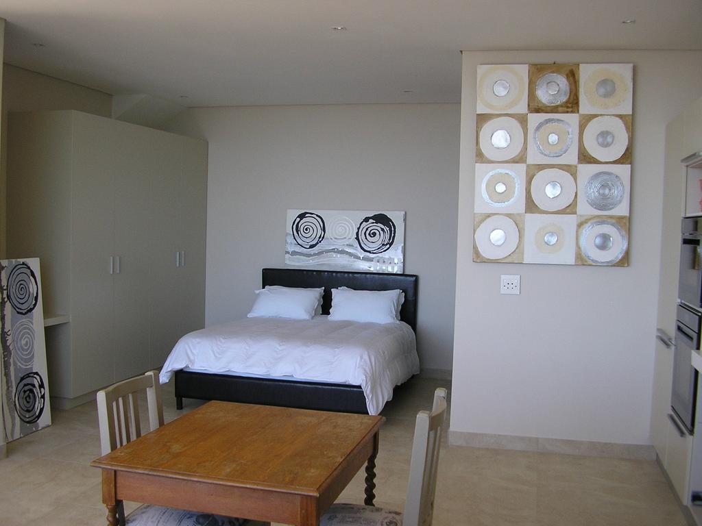 Camps Bay Studio Guesthouse - Studio Κέιπ Τάουν Δωμάτιο φωτογραφία
